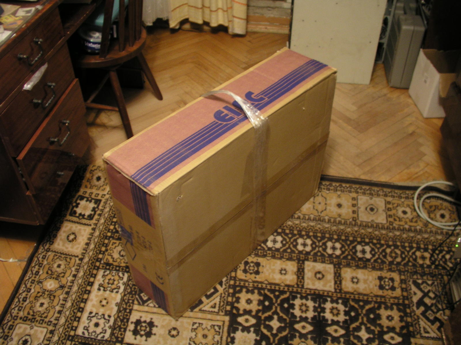 Коробка с "ручкой"