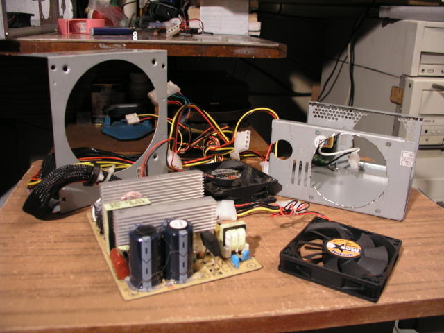 Блок питания в разобранном виде