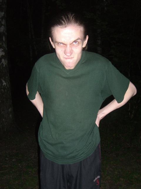 Чего бы такова сделать плахова?..