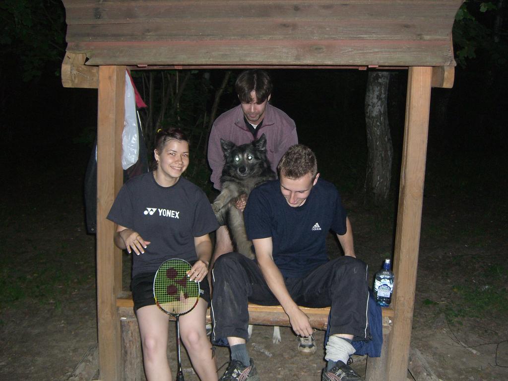 Оля, Мурзег с Барсегом, Ваниш.