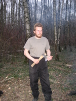 Местный призрак лесника с горящими адским пламенем глазами.