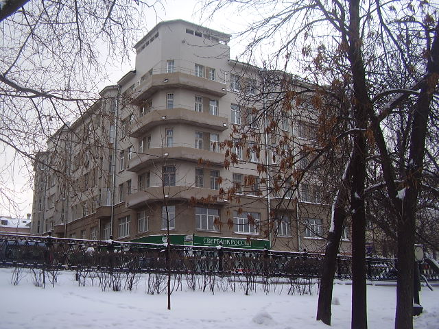 Милютинский переулок19 дробь4 строение2 01.02.2010 13.33