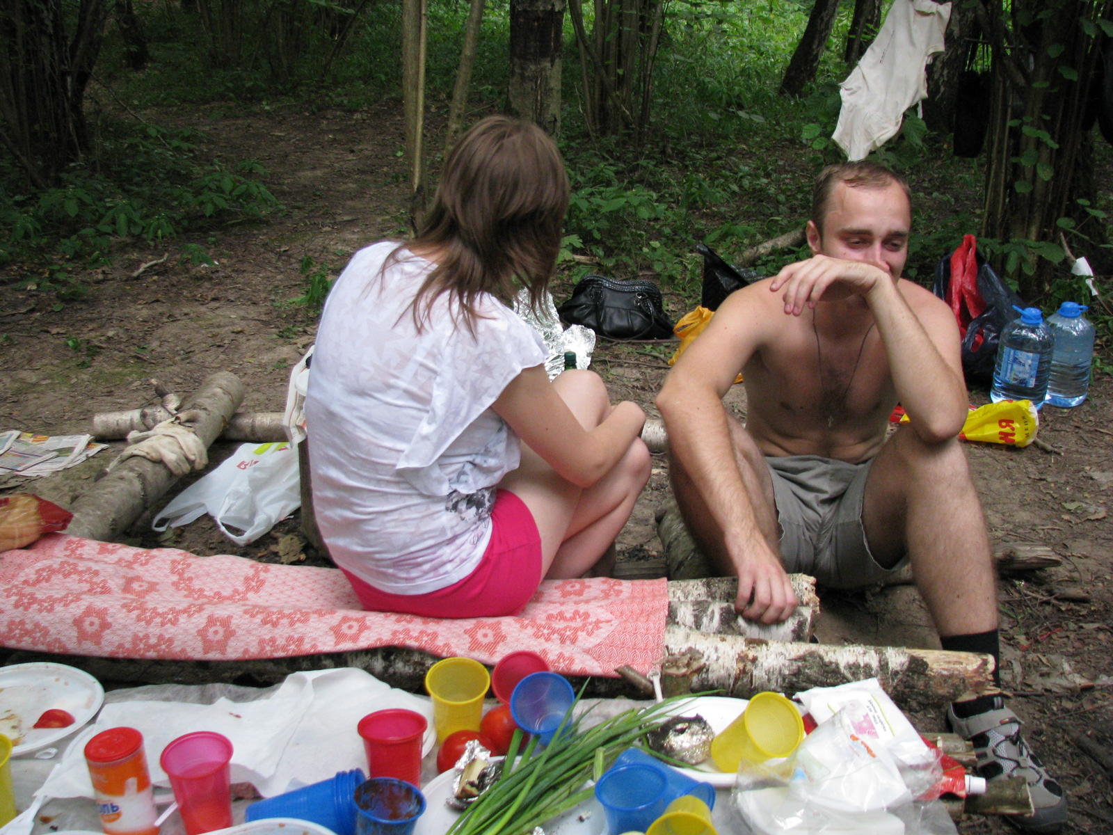 Федос занюхивает