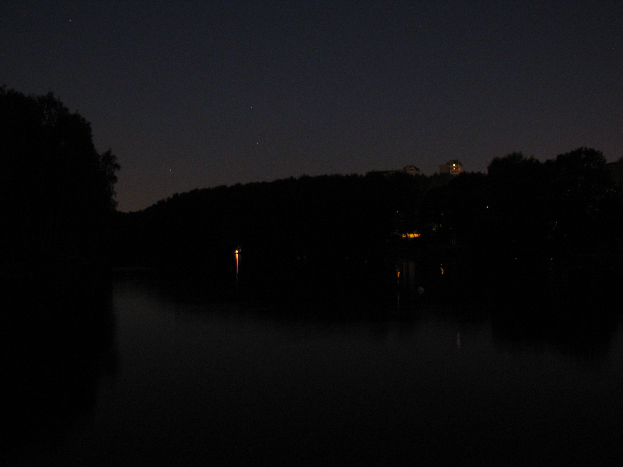 Ночное озеро