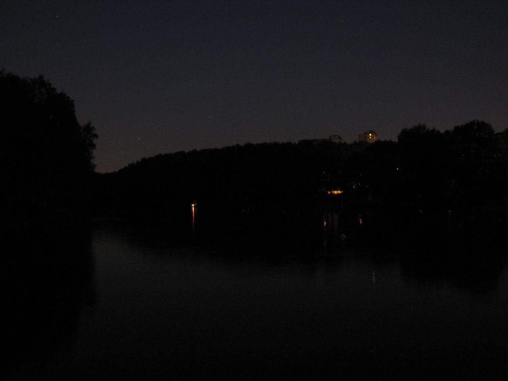 Ночное озеро